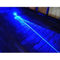 Laser albastru de 1 W ( 1000 mW)